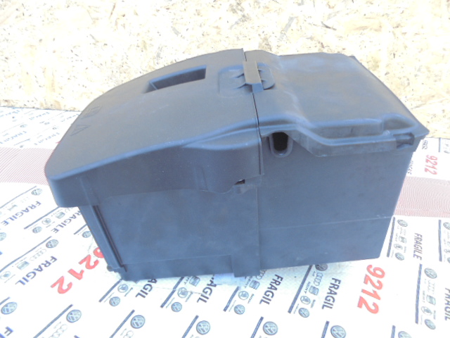 FORD FOCUS MK3 LIFT PODSTAWA AKUMULATORA OBUDOWA 7213441315