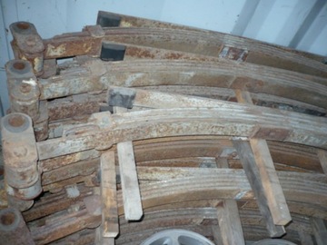 Задня пружина Mercedes 609D, 611d, 709d Vario