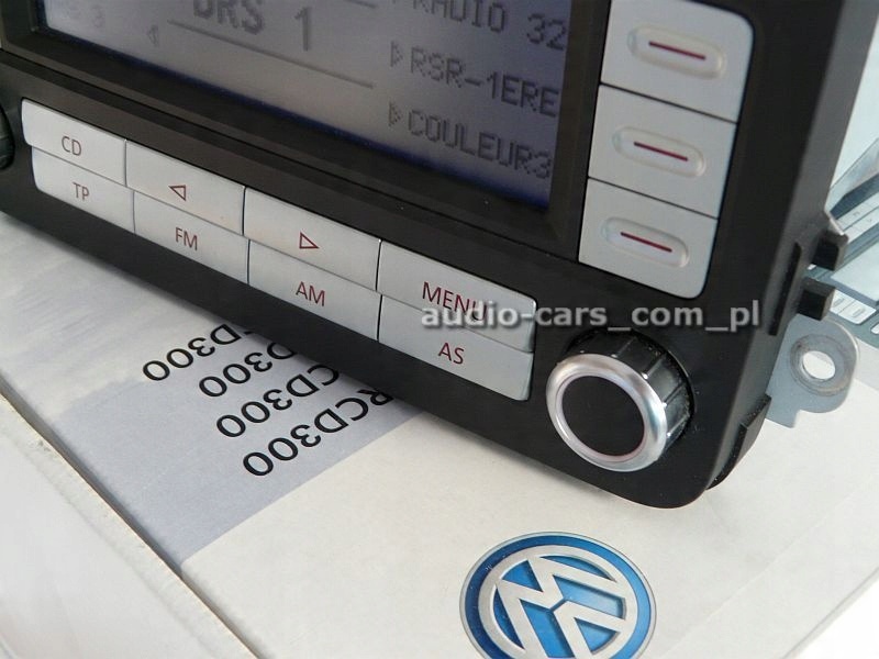 RADIO VW RCD300 MP3 GOLF PASSAT CADDY TOURAN JETTA Złącza brak informacji