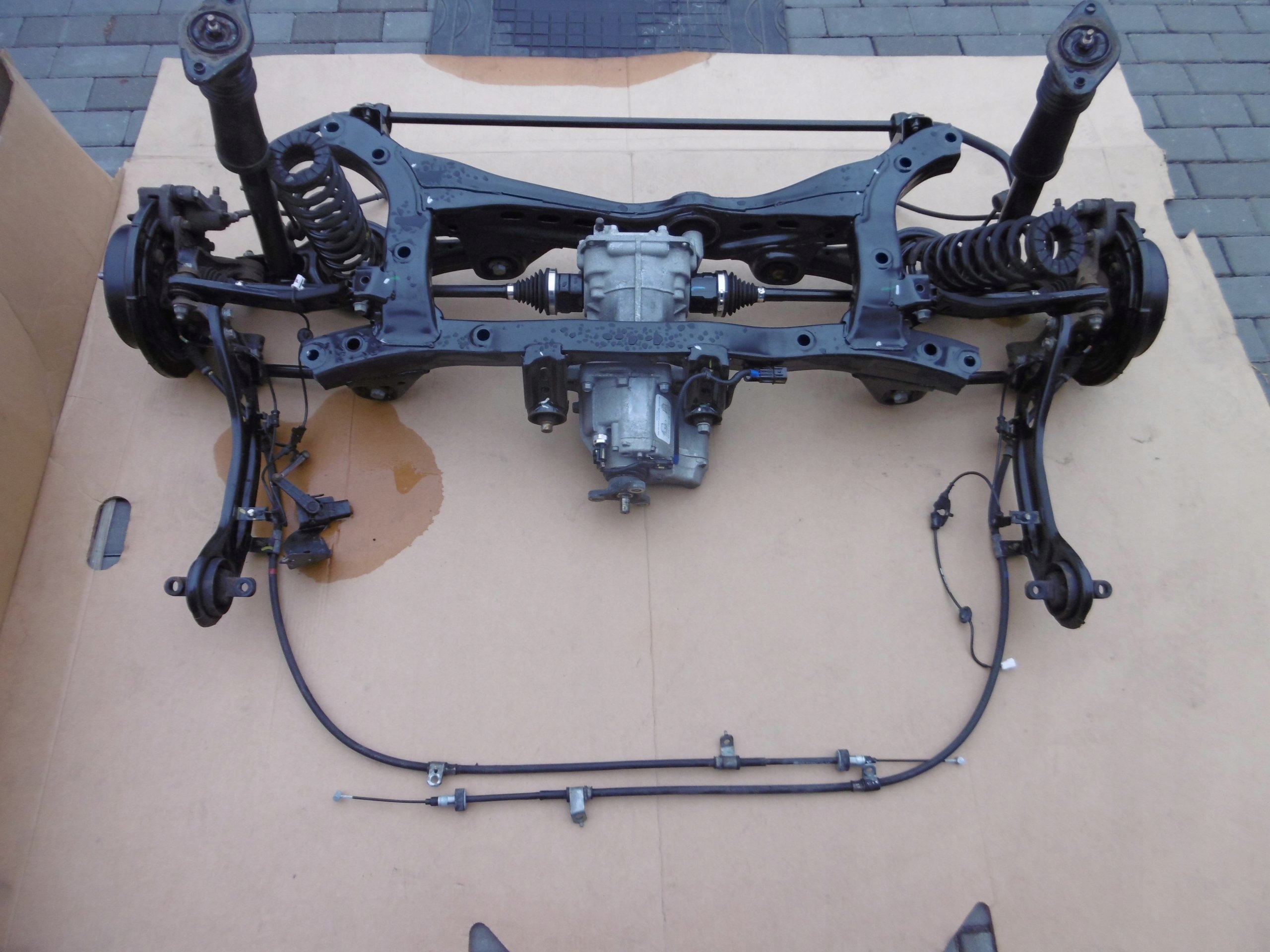 ZAWIESZENIE TYLNE LEWE WAHACZ KIA SPORTAGE III 14R 000 za 700 zł z