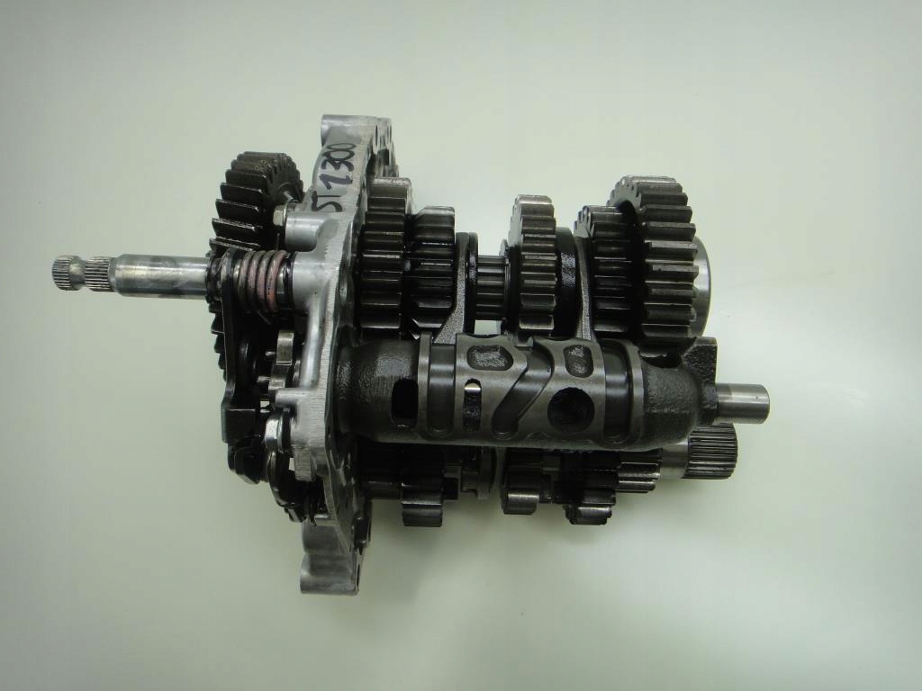 1215EEQ2W020 - КПП HONDA ST 1300 PANEUROPEAN