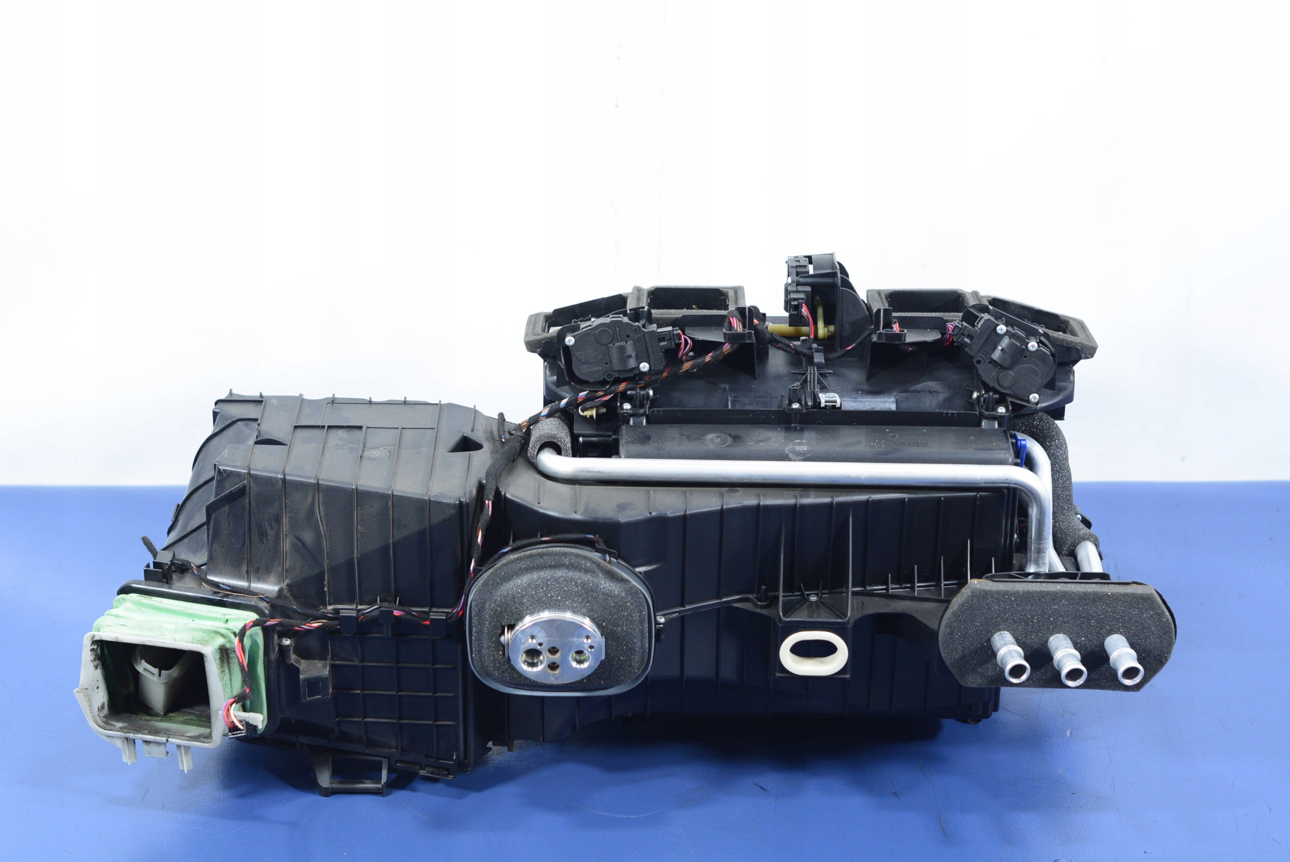 BMW F01 F02 F04 обігрівач в зборі Європа