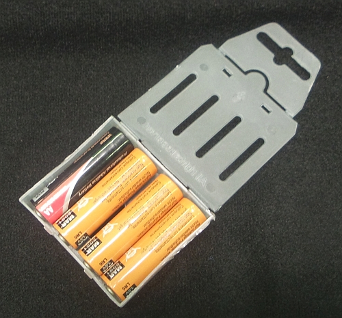 Koszyk Pojemnik na 4x BATERIE AA LR6 Duże PALUSZKI Model koszR6