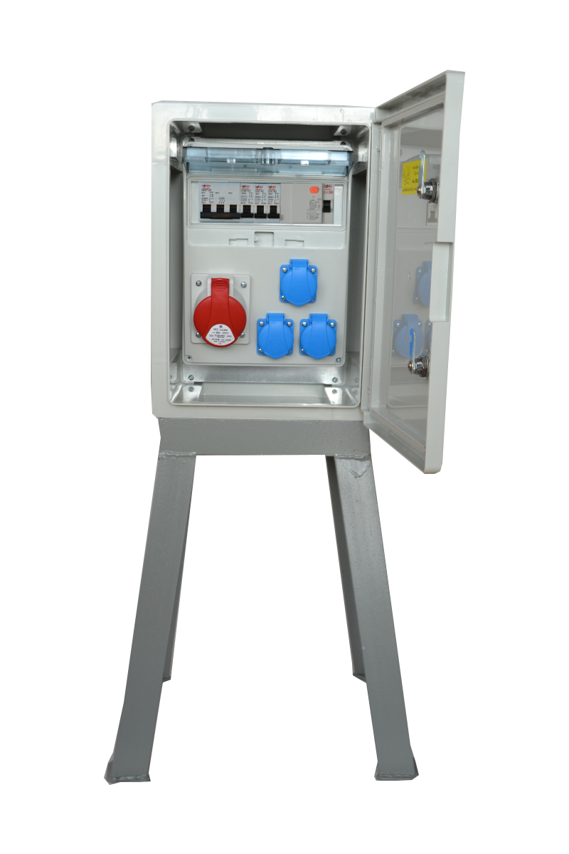 Elektrická skříňka IP65 XC532WR se stojanem 32A