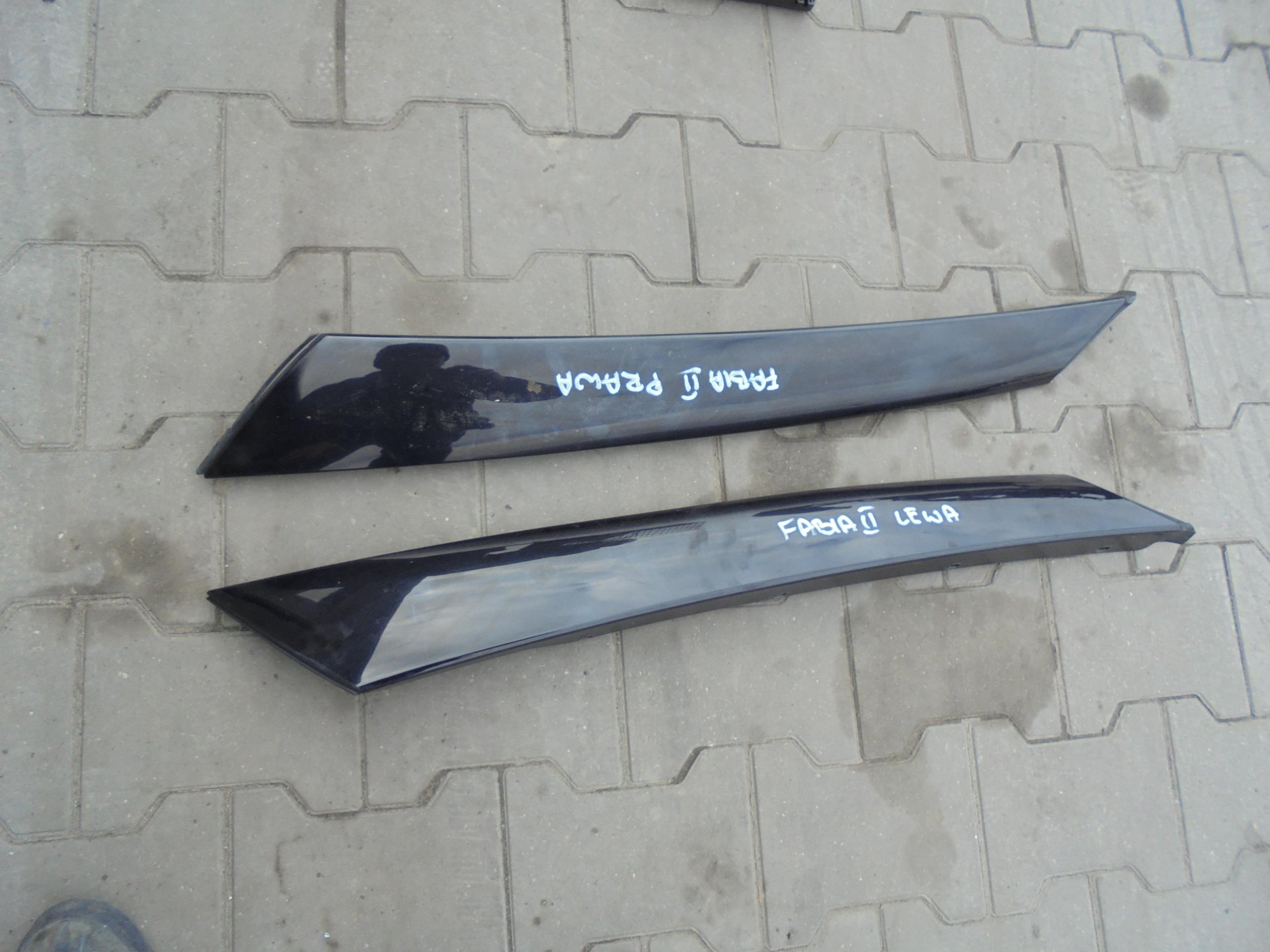 LISTWA SŁUPKA LEWY PRZÓD SKODA FABIA 2 -WYSYŁKA- Producent części Inny