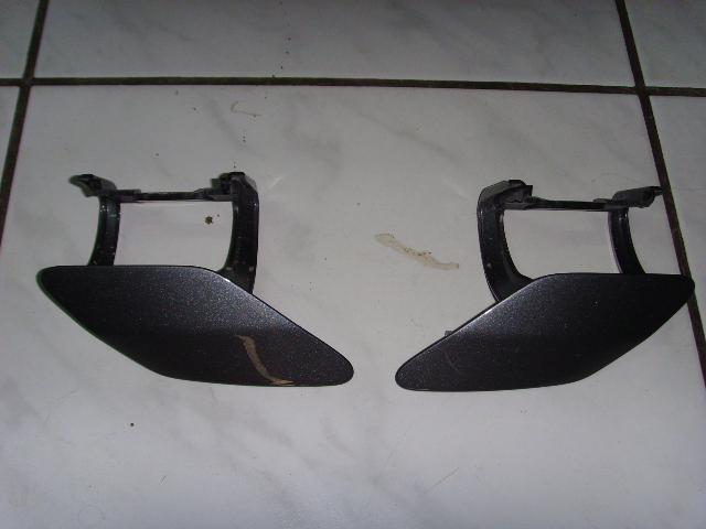 MERCEDES B W246 ZASLEPKA SPRYSKIWACZA PRAWA LEWA