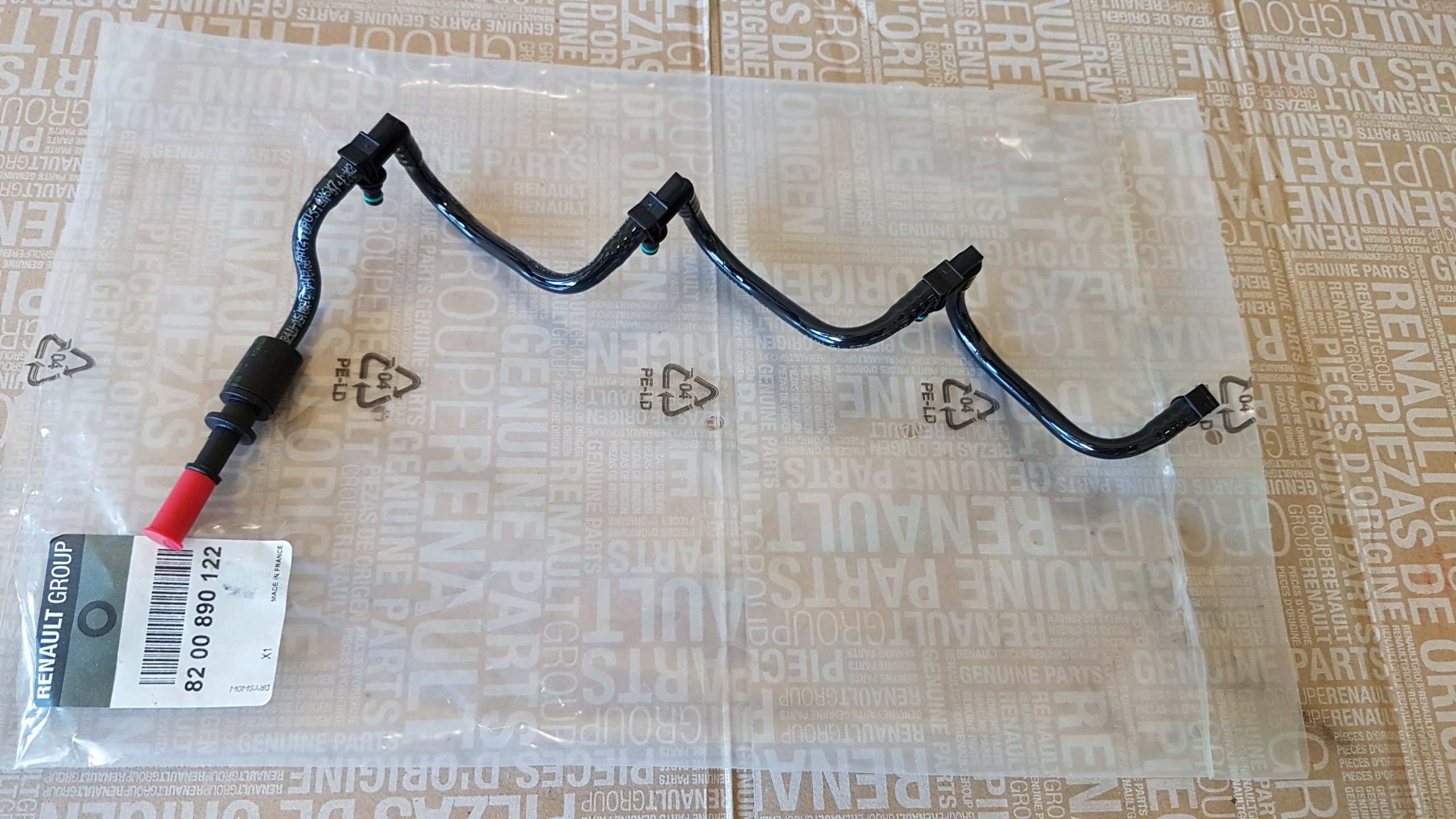 8200890122 - ПРОВОД ПЕРЕПОЛНЕНИЯ ПЕРЕДАЧИ УДАРИЛ VIVARO 2.0 DCI