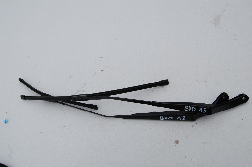 wiper arms AUDI A3 8V0