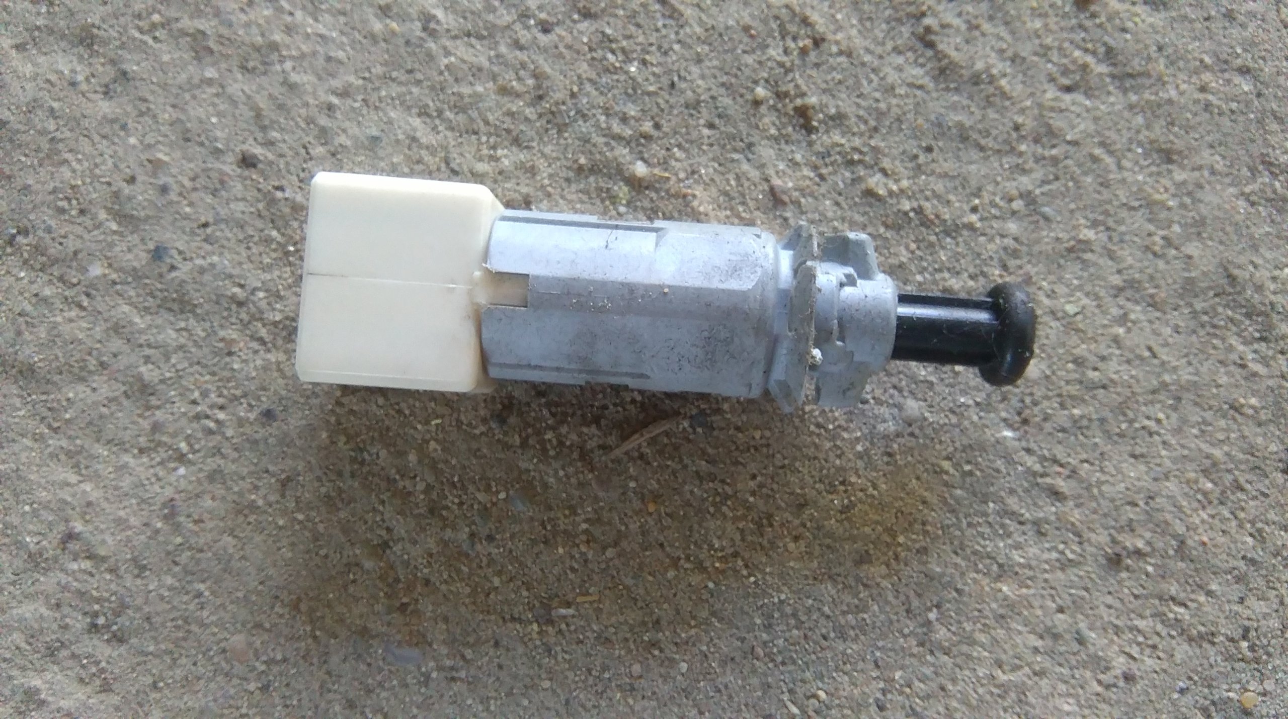mitsubishi Colt 04- Датчик тормоза автомат
