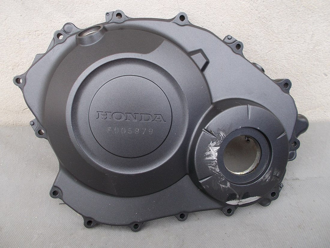 Крышка капота двигателя Honda cb 1000 RSC60