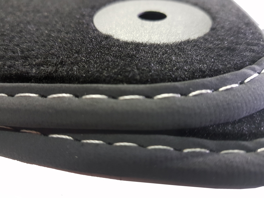 SKODA OCTAVIA II 2 2004-2013 КОВРИКИ ВЕЛЮРОВЫЕ