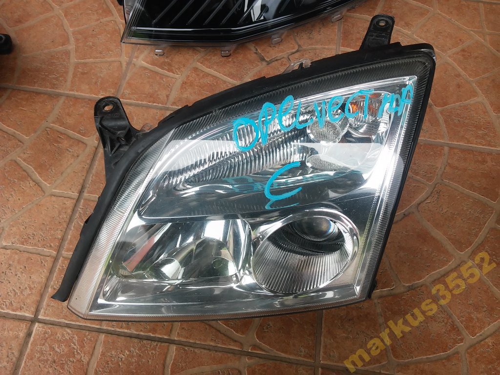 opel vectra c signum 03 jasny xenon lampa prawa