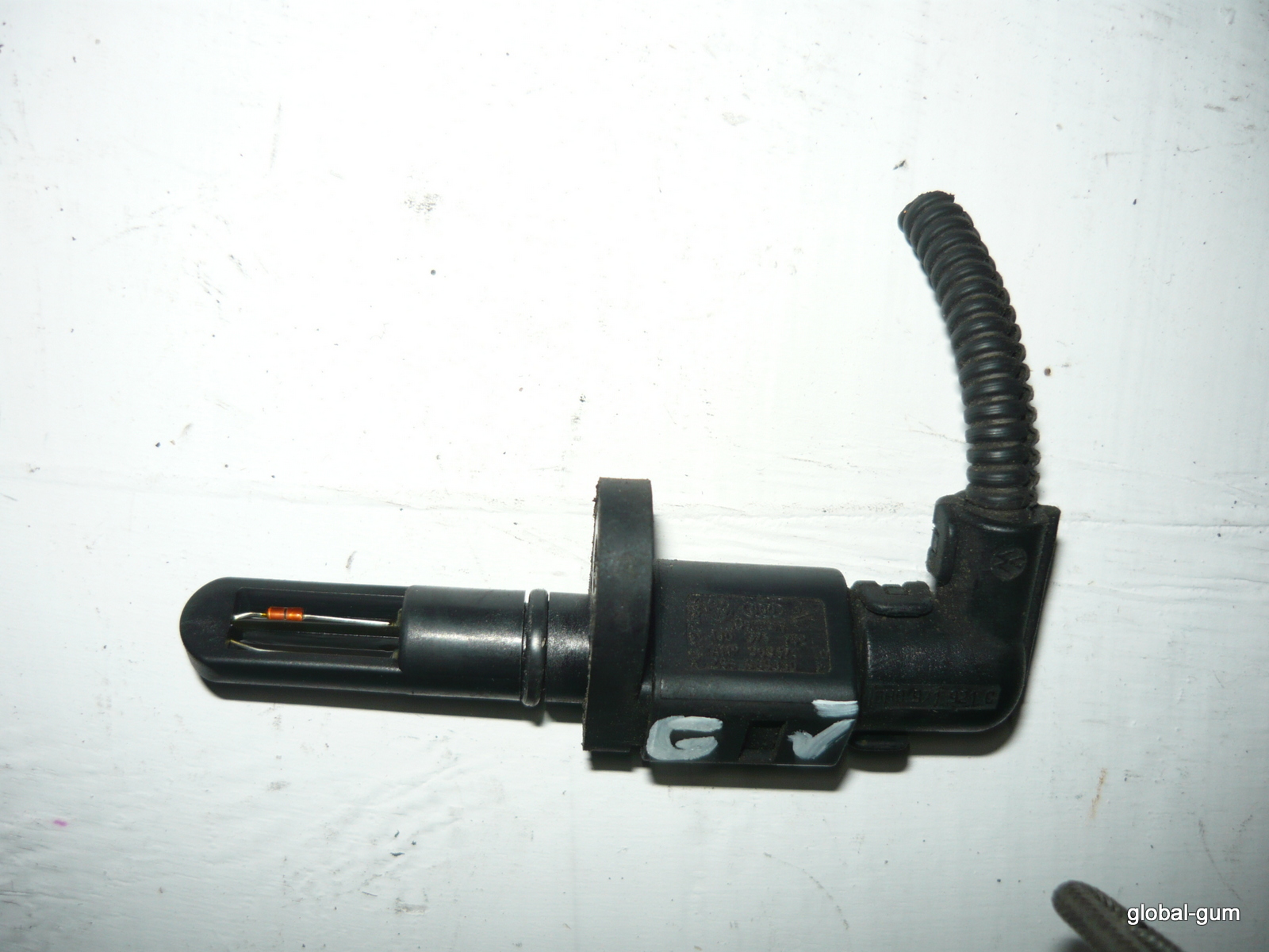 Витратомір 1J0973702 VW Golf V 2.0 FSI