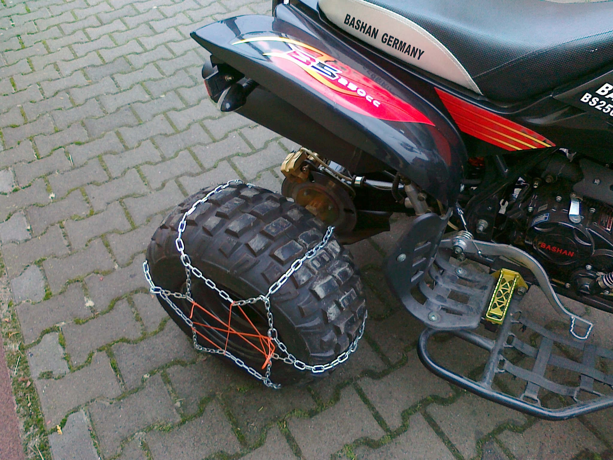 Ланцюги 20x10-9 комплект