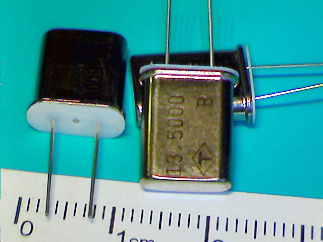 |STcs| Q13.500 MHz Rezonator kwarcowy