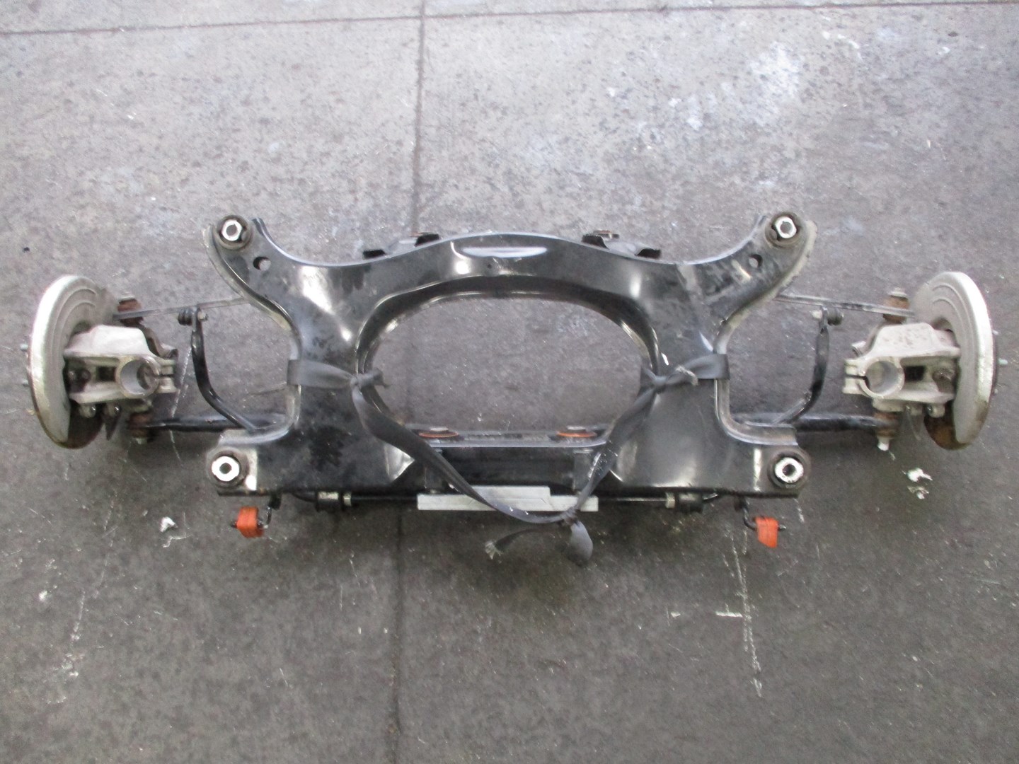 ZAWIESZENIE RANGE ROVER EVOQUE 2,0D 4X4 TYL