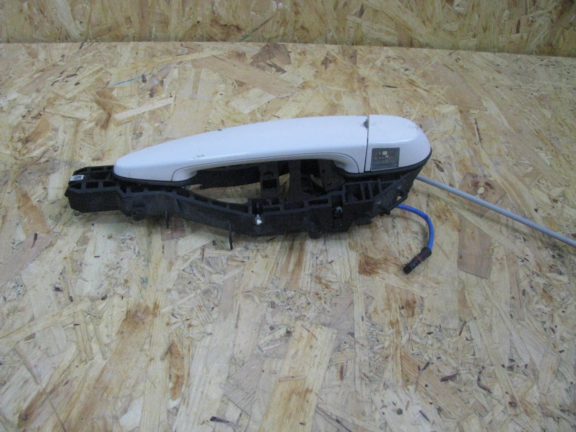 РУЧКА ЛЕВЫЙ ЗАД. С ПОДСВЕТКОЙ BMW F36 В СБОРЕ