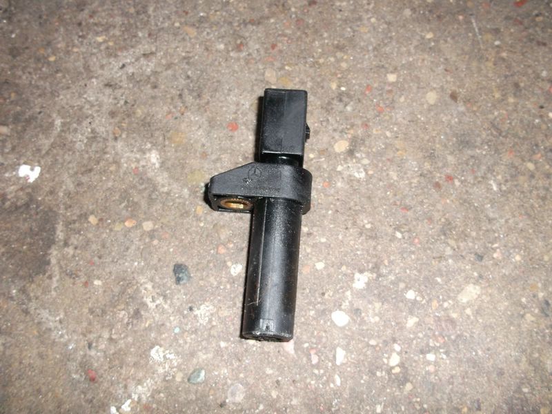 ДАТЧИК ПОЛОЖЕННЯ ВАЛА MERCEDES VITO 638 2.2 CDI