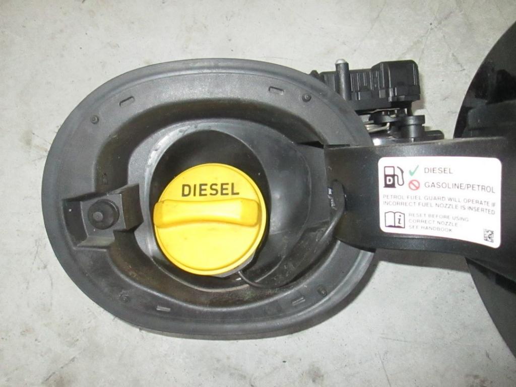 Klapka wlewu paliwa Range Rover Sport 14r Part manufacturer other