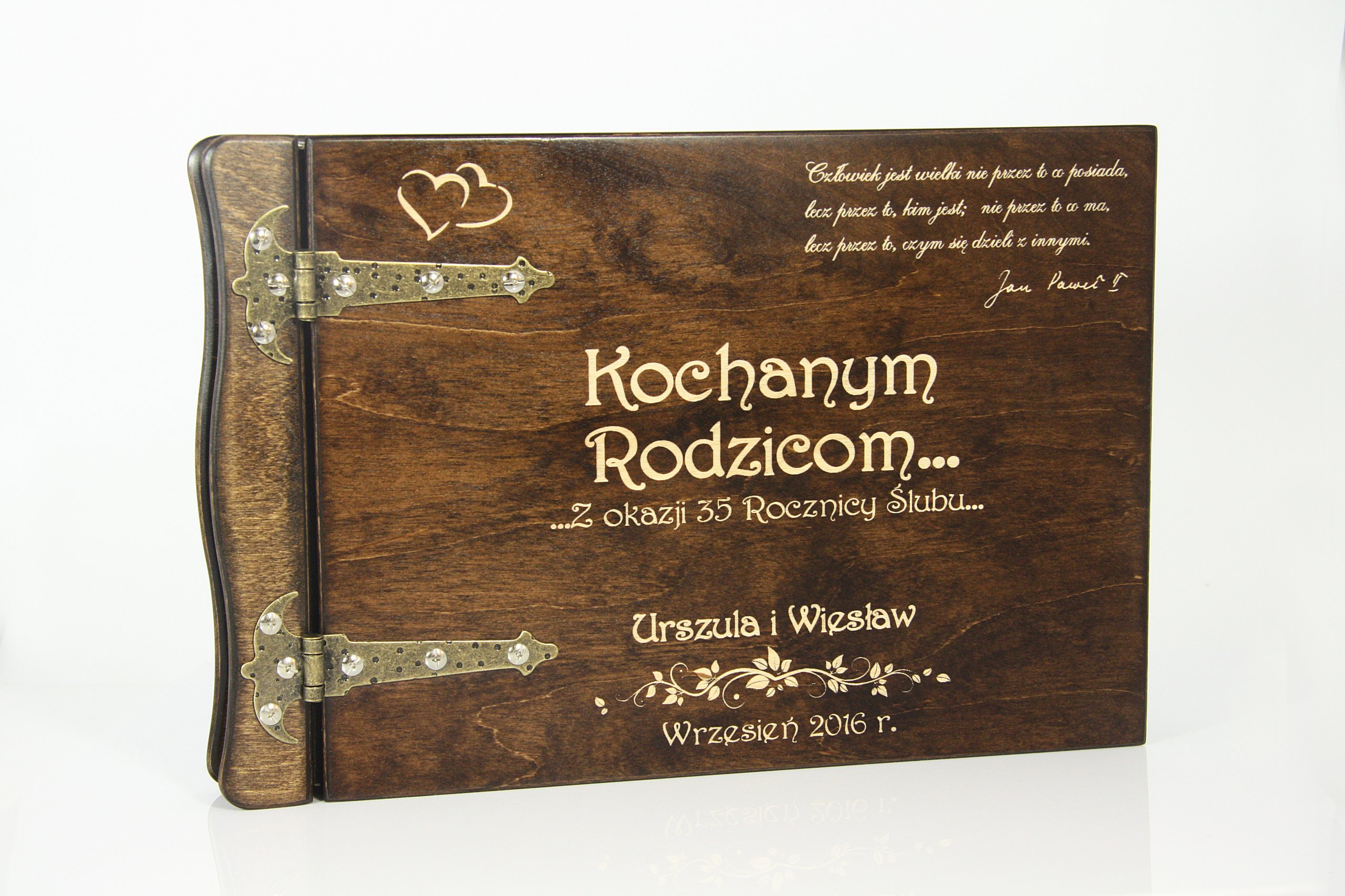 ALBUM NA ZDJĘCIA URODZINY ROCZNICA PREZENT Waga (z opakowaniem) 2 kg