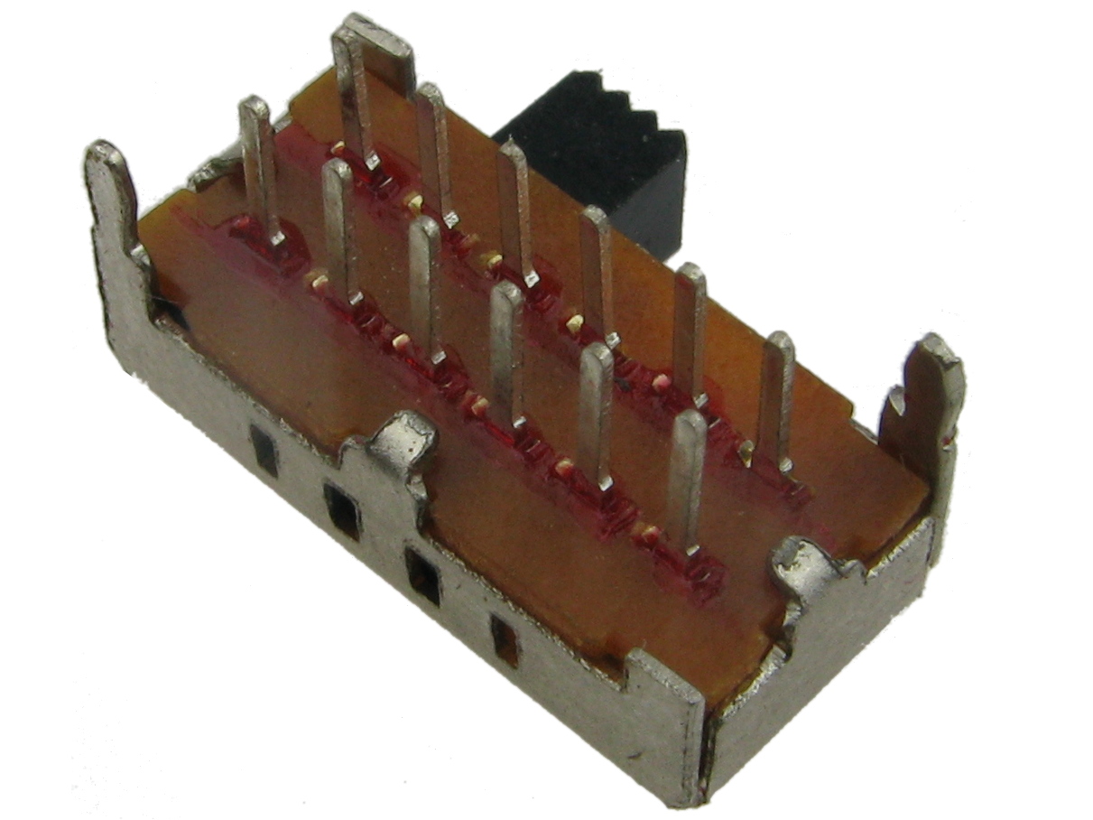 

Przełącznik suwakowy 15x7x3mm 12PI/4PO /2310