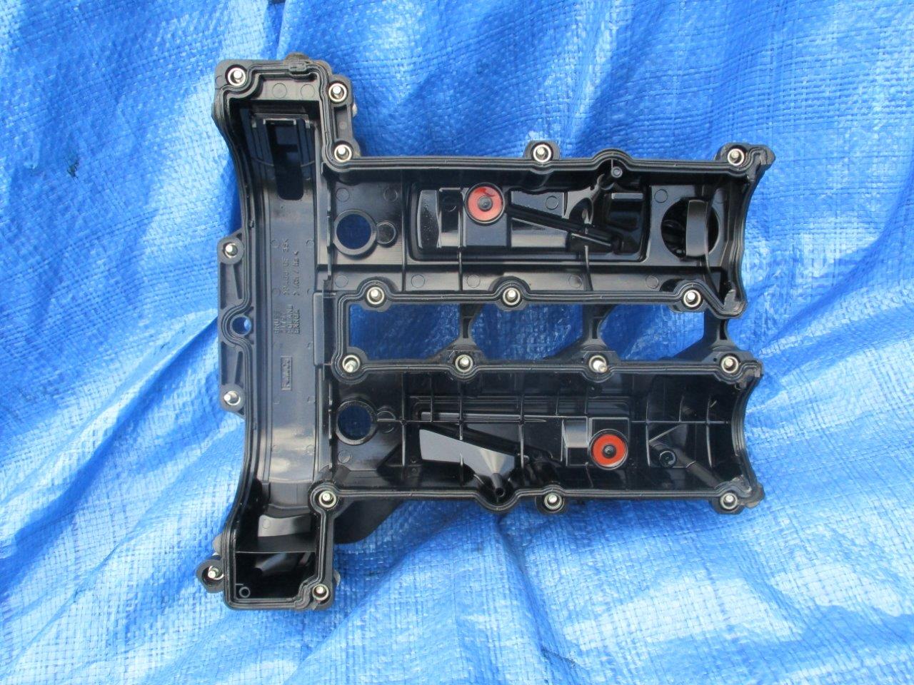 DM5G-6007-LC - КРЫШКА КЛАПАНА FORD FOCUS MK3 FIESTA 1.0 ECOBOOST