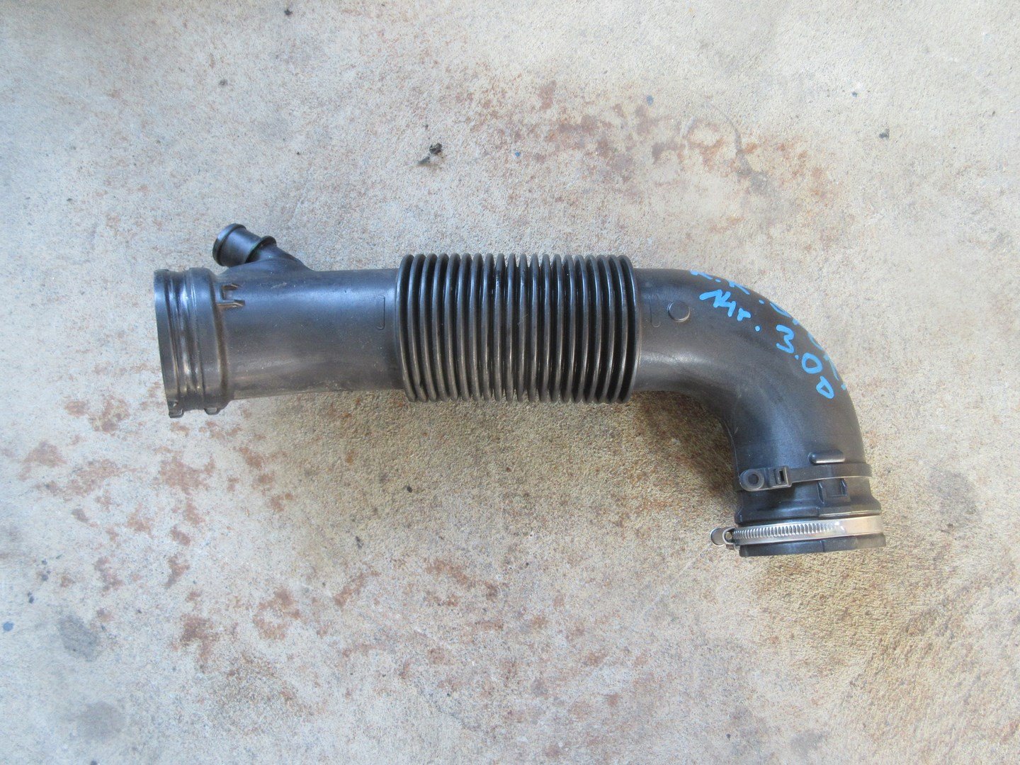 Впускна труба Range Rover Sport 3.0 D 14r