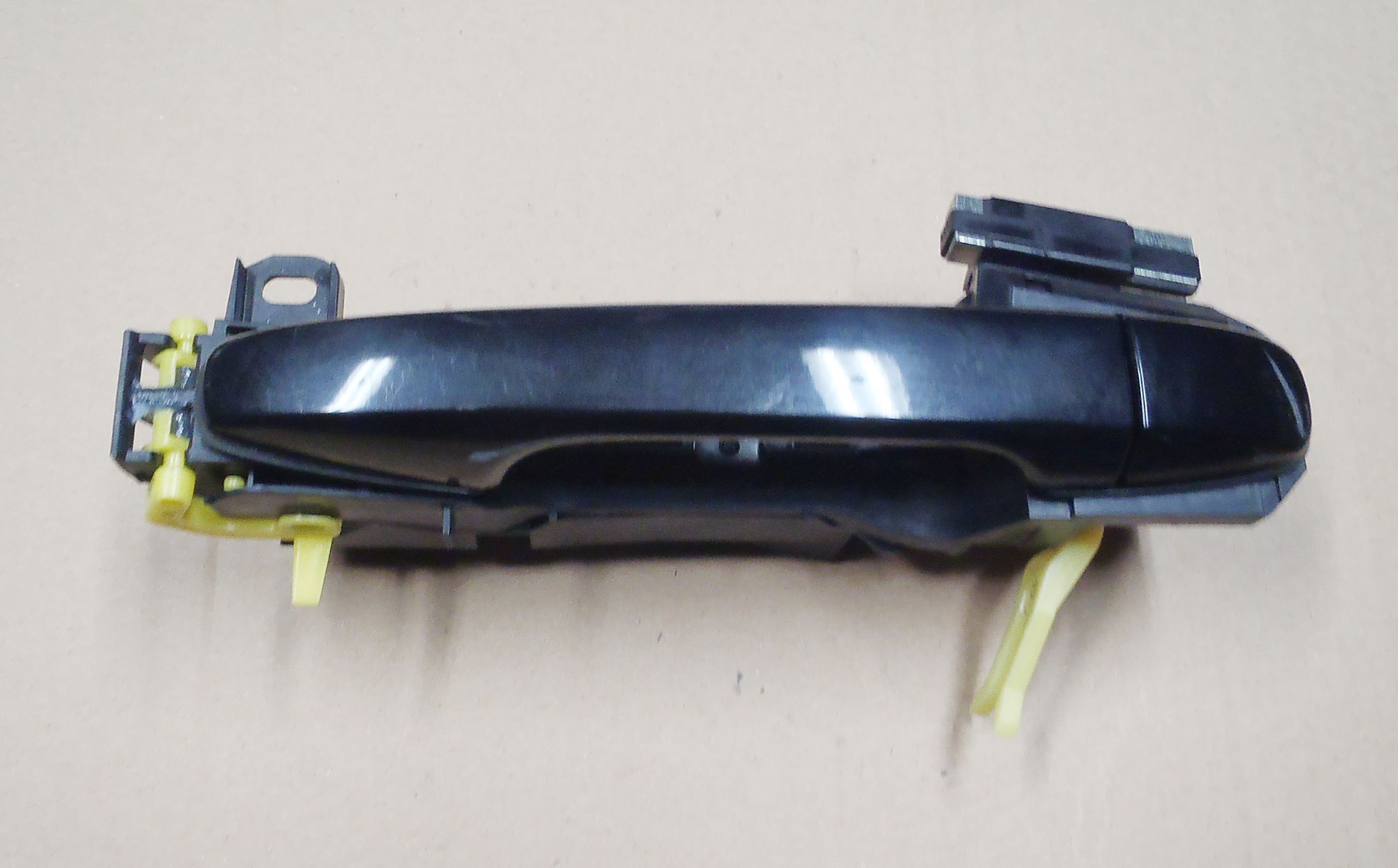 Toyota OE 69204-05042