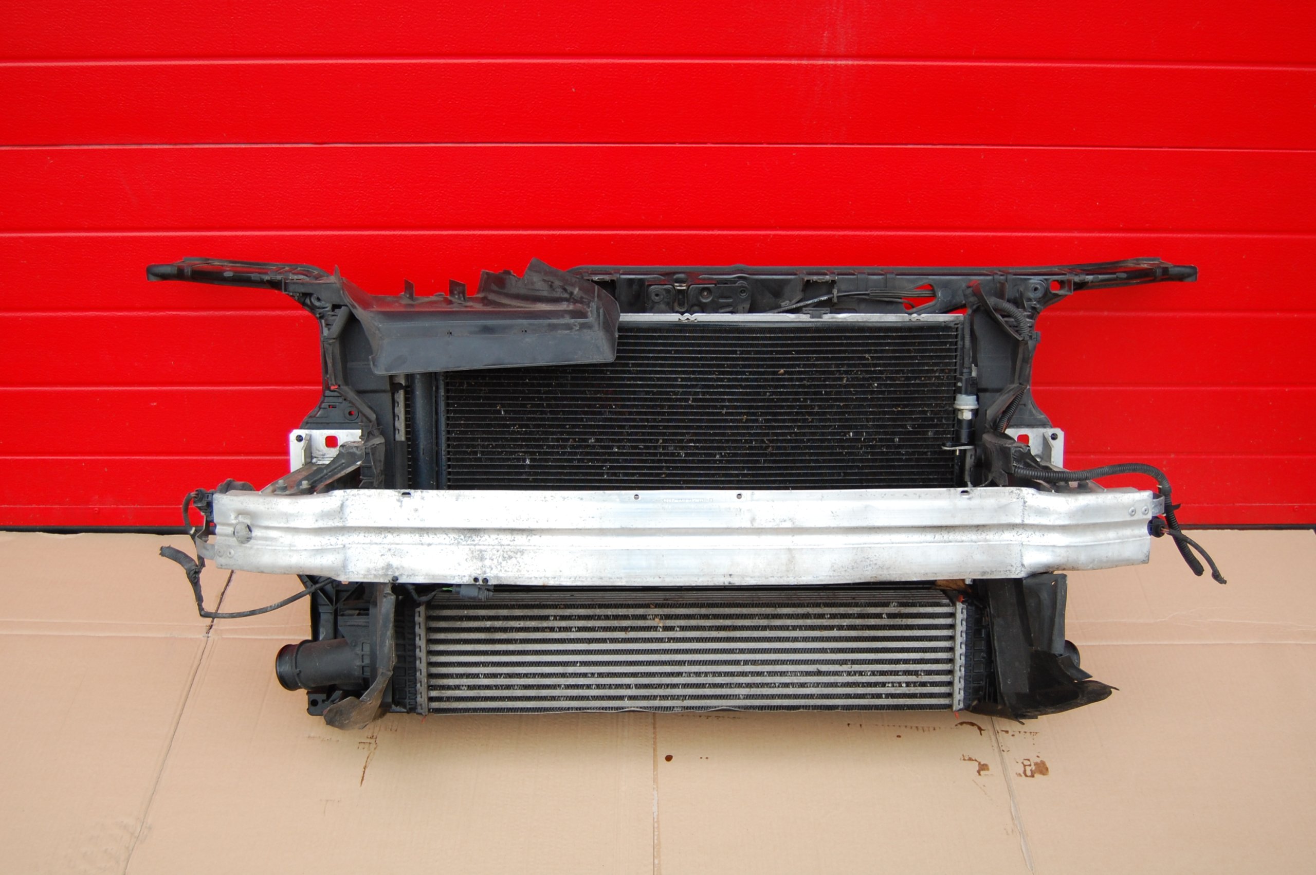 PAS WZMOCNIENIE AUDI A4 B8 2008-2011 AUTOMAT 2.0