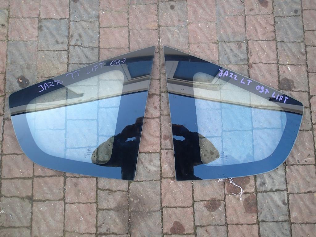 SZYBA TYLNA PRAWA KAROSERYJNA HONDA JAZZ 09-15r