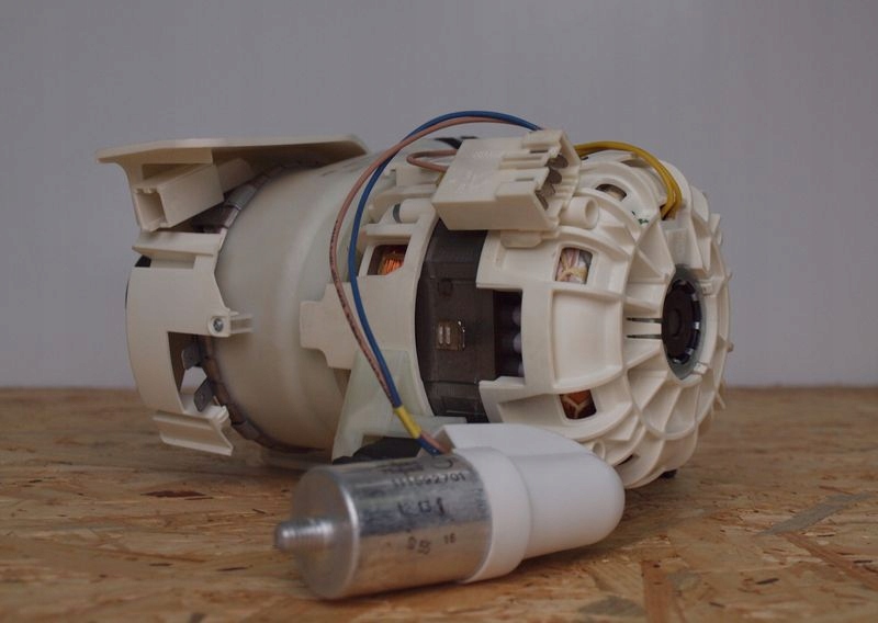 POMPA MYJĄCA OBIEGOWA ZMYWARKI NIDEC PA085A25E02 Model 00