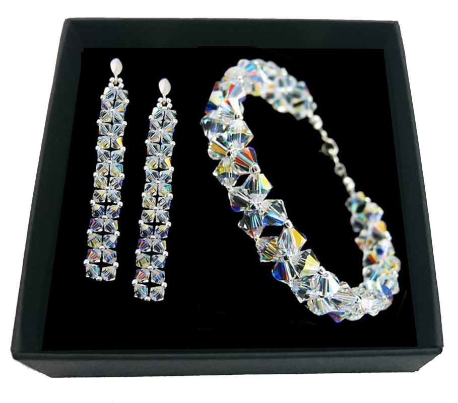 

Komplet z kryształów Swarovski opalizujący 1833