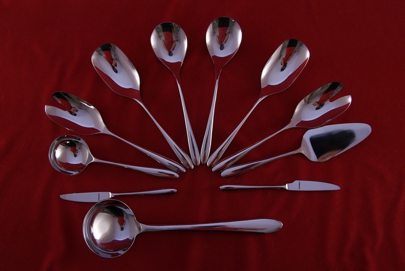 AMEFA 30 SZTUĆCE BIADOWE CUBA ZESTAW 24 + WIDELCZYKI DESEROWE TORTU 6 OSÓB Informacje dodatkowe możliwość mycia w zmywarce