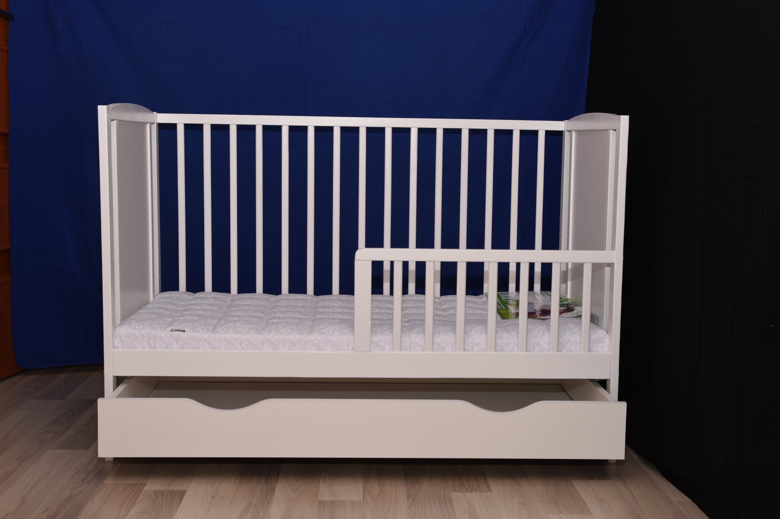 ŁÓŻECZKO DZIECIĘCE BIAŁE BAJKA Z SZUFLADĄ + MATERAC GPK Marka AS