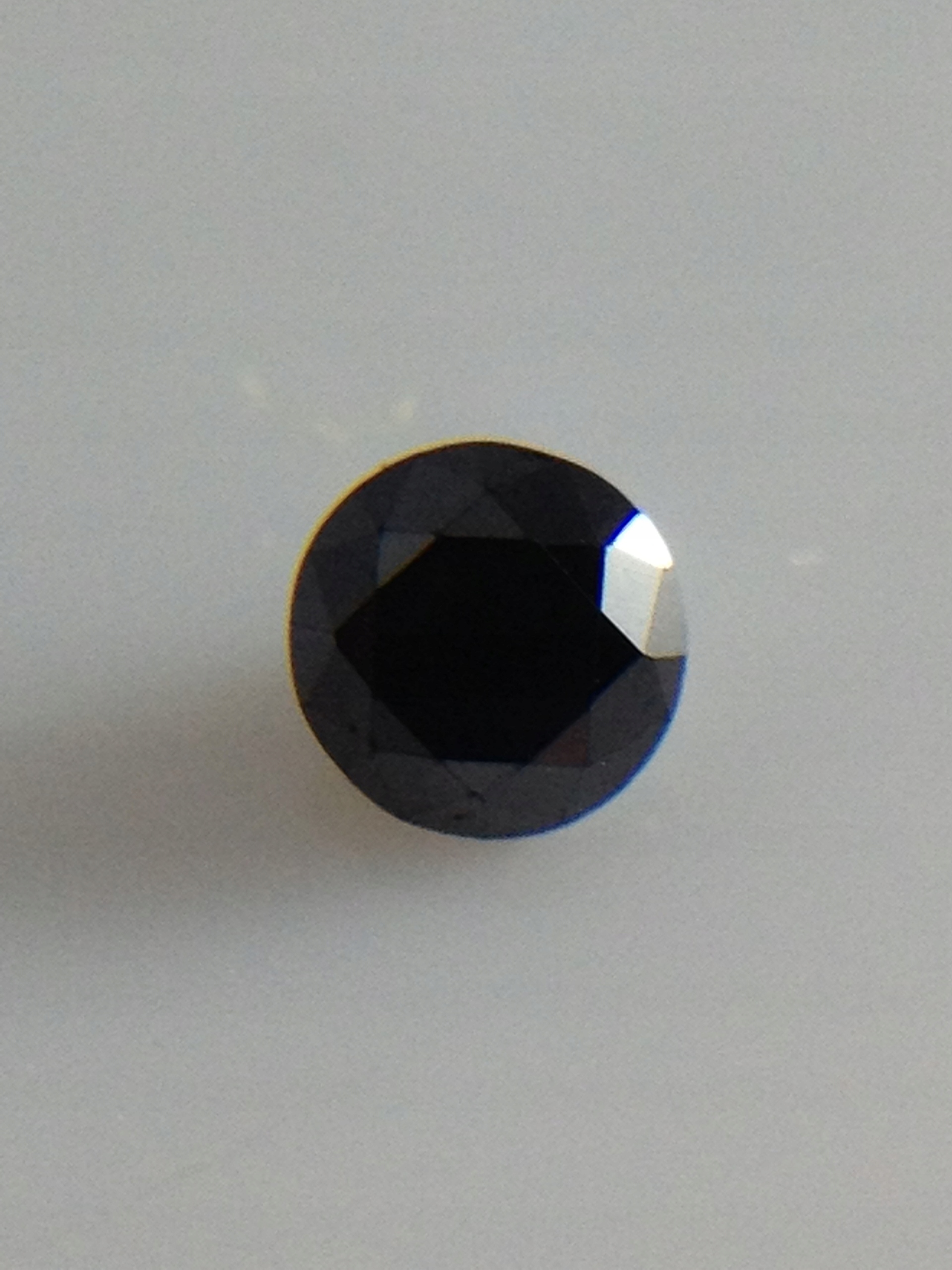 черный алмаз 3 3 5. кик zv outlander кс883. черный алмаз 3 3 5. черный драгоценный камень. минерал карбонадо черный алмаз.