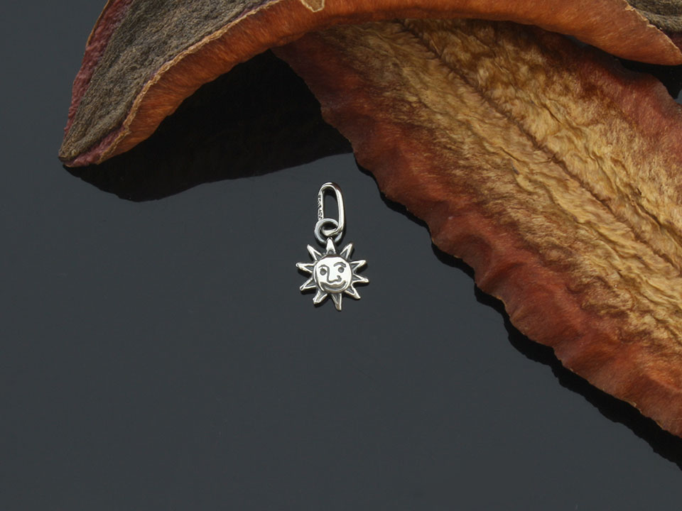 Srebrny wisiorek zawieszka słońce 06 słoneczko Marka Inna marka