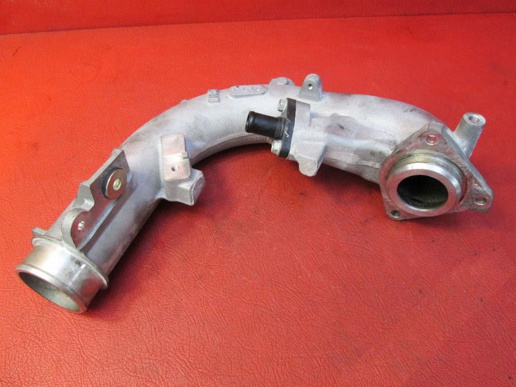 труба Воздух mazda 3, 6, 2.2d R2AA 2011r