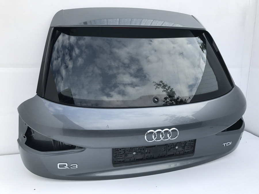 Klapa bagażnika szyba 2013 AS3 AUDI Q3 8U
