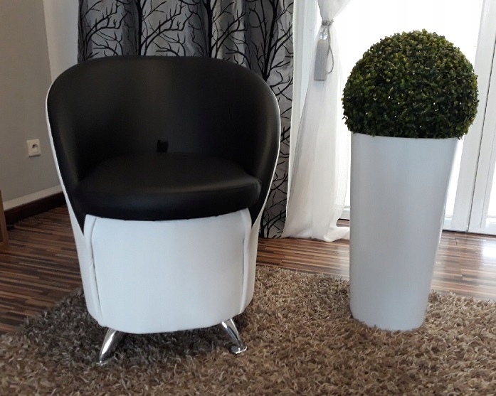 FOTEL " GRANDE " Puf-Pufa z oparciem Głębokość mebla 50 cm