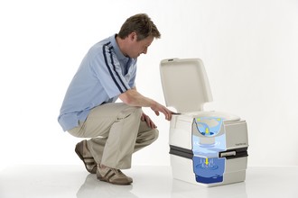 TOALETA TURYSTYCZNA THETFORD Qube LUX 2 PLYNY Brand Thetford