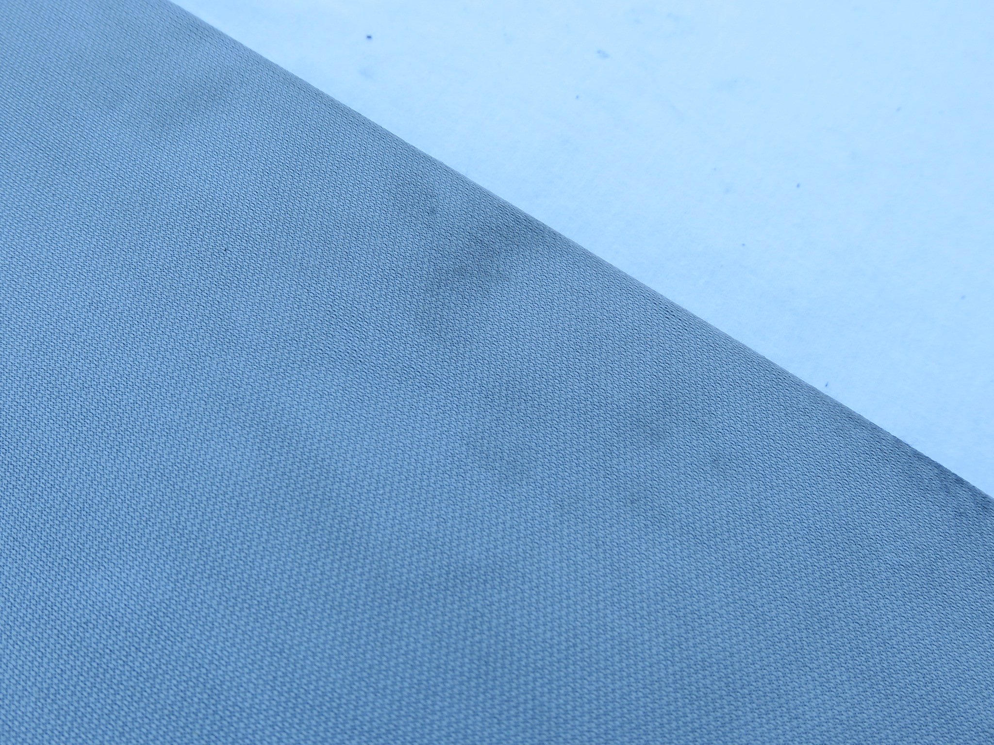 PÓŁKA TYŁ JASNA MERCEDES C W203 SPORTCOUPE 3D Wersja Europejska