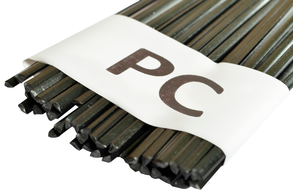 

Tworzywo Plastik Spoiwo Pc Trójkąt 4mm 50g