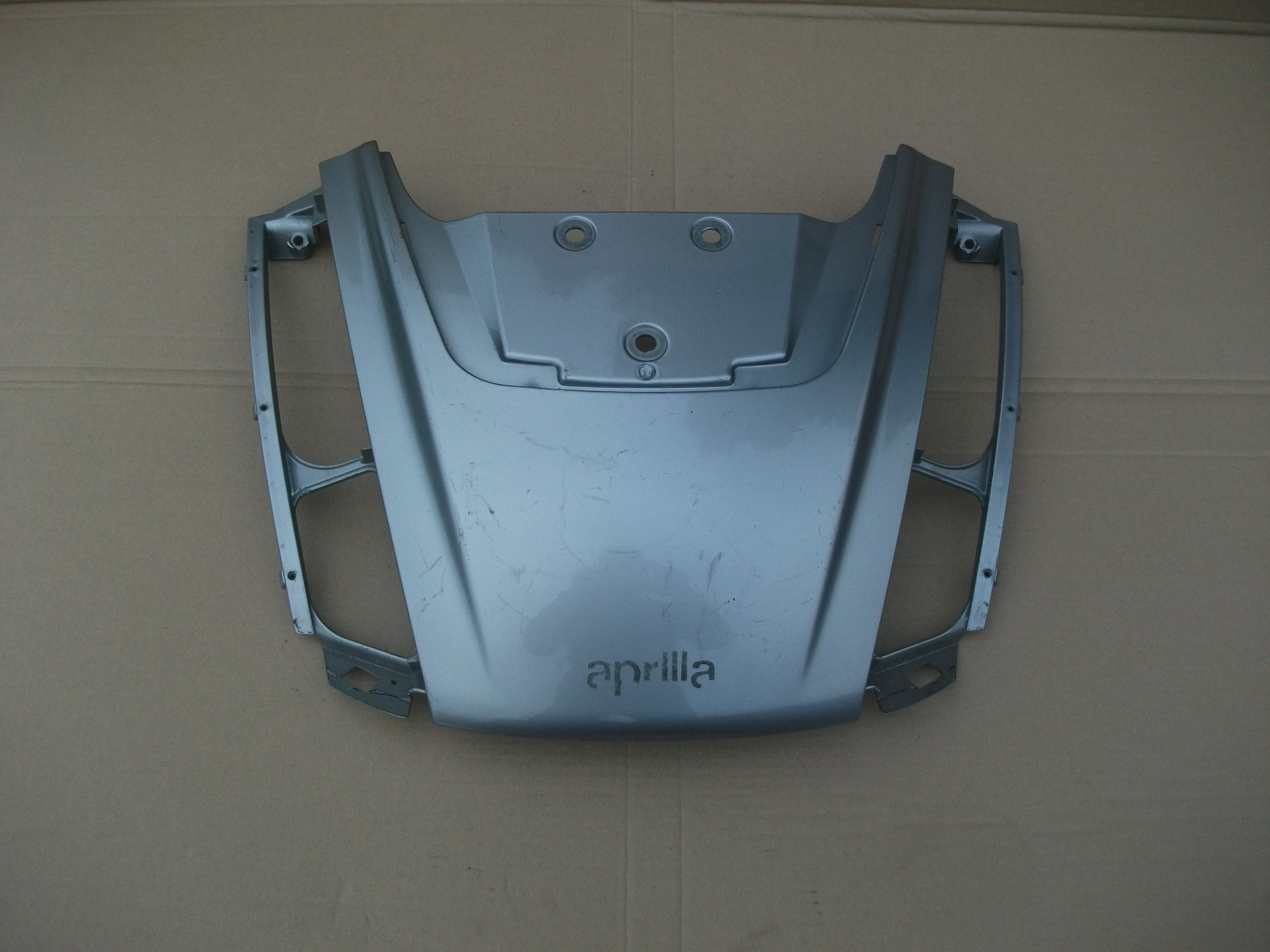 APRILIA ATLANTIC 500 МУФТА ПО БОКАМ СЗАДИ ХВОСТ