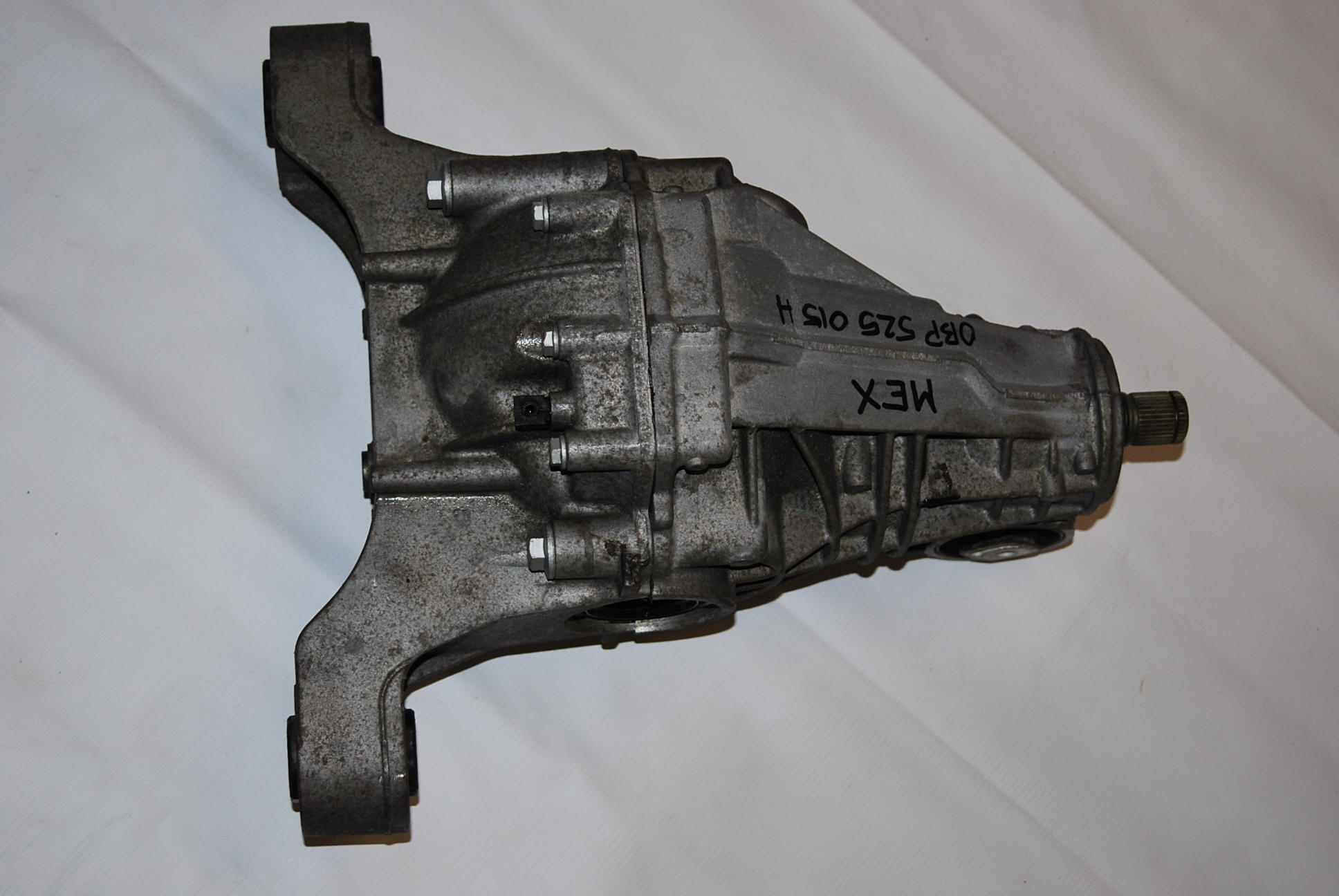 Задний мост дифференциал VW Touareg 0BP525015H MEX