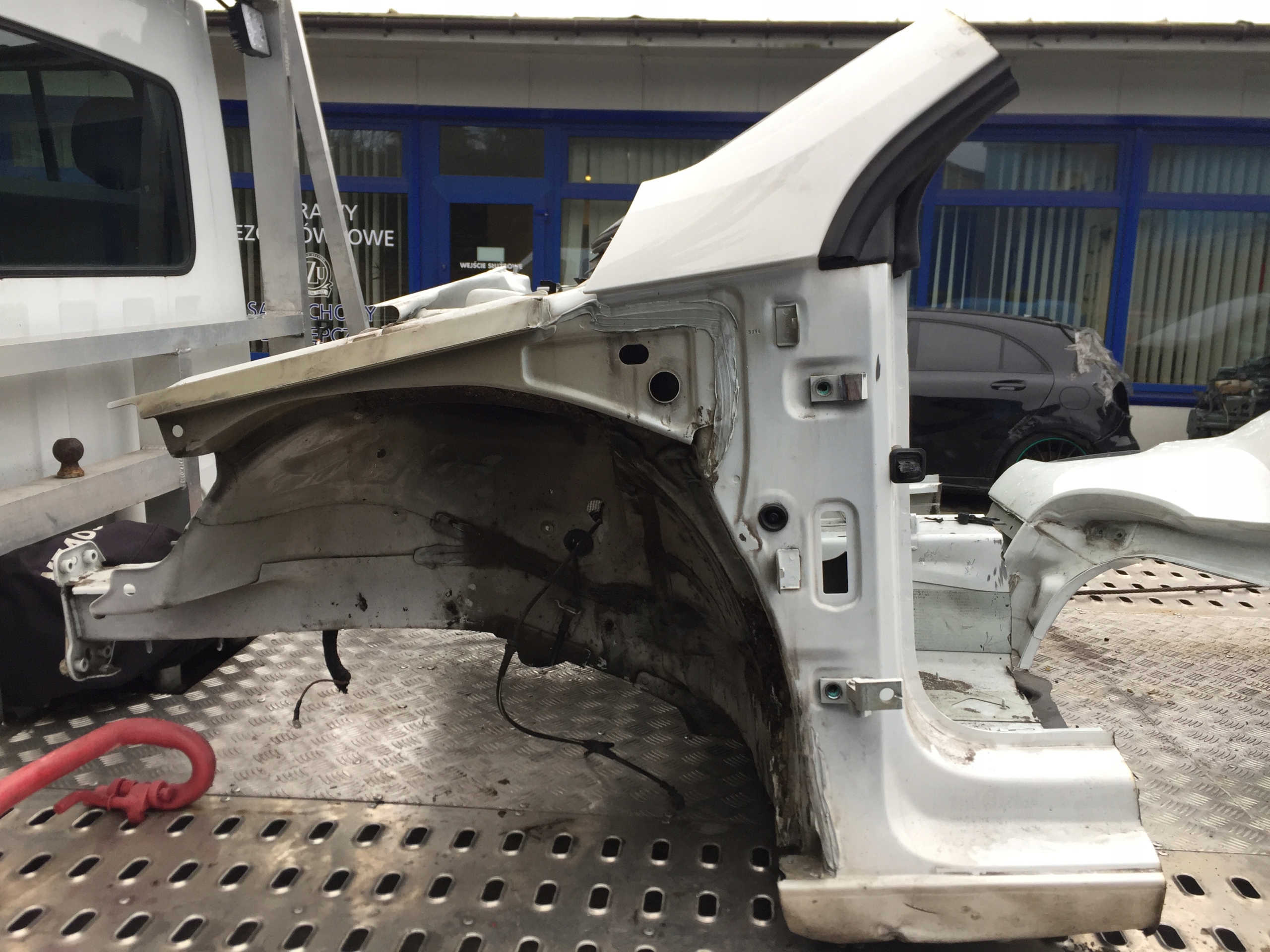 VOLKSWAGEN SCIROCCO 2008- ĆWIARTKA LEWA PRZÓD