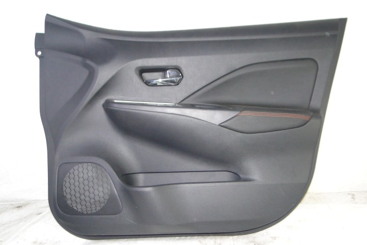 ОБИВКА ОБШИВКА ДВЕРИ ПРАВЫЙ ПЕРЕД MICRA K14