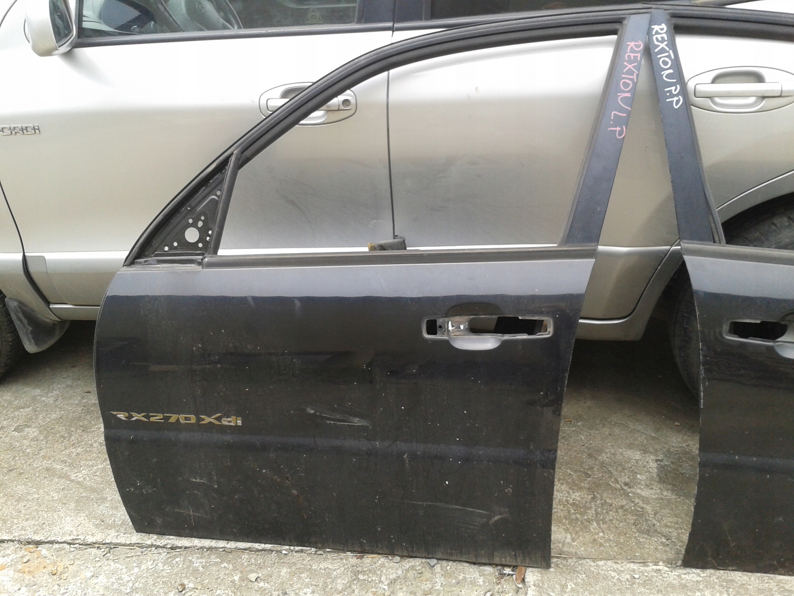 ЛІВА ПЕРЕДНЯ ДВЕРІ SSANGYONG REXTON