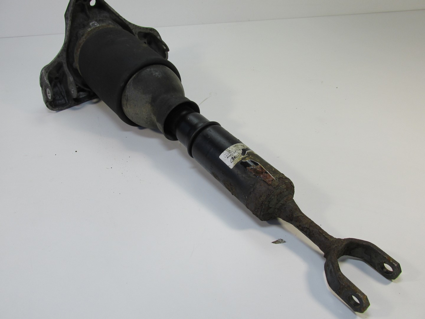 Амортизатор сильфон подушка AUDI A6 C5 ALLROAD