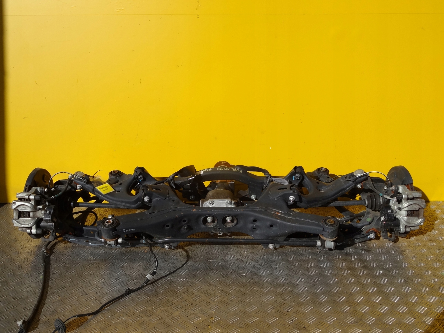 SUBARU LEGACY OUTBACK 14- SANKI WÓZEK DYFER ZWROTNICA TYŁ