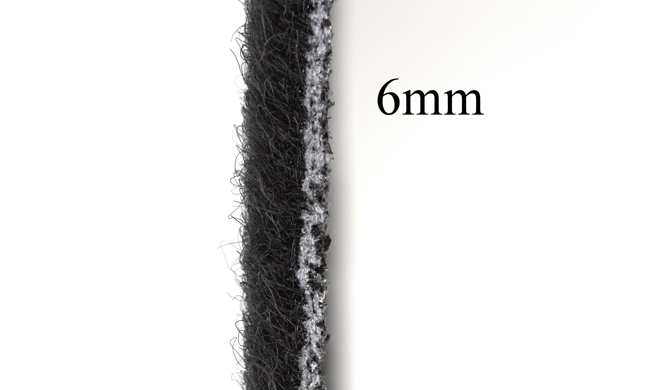 PEUGEOT 2008 2013r- DYWANIKI SAMOCHODOWE WELUR Waga (z opakowaniem) 2 kg